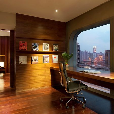 Andaz Xintiandi Shanghai-Free Minibar & Lounge Happy Hour Room photo